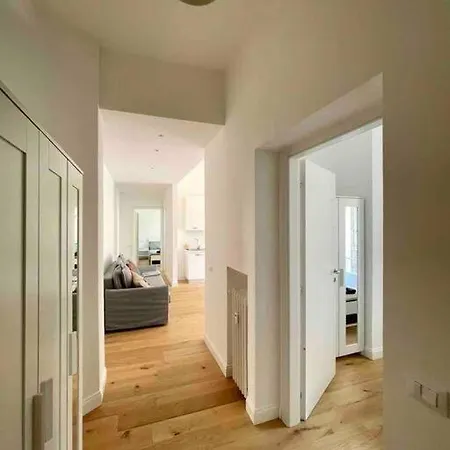 Lovely Bright Flat In Hearth Of